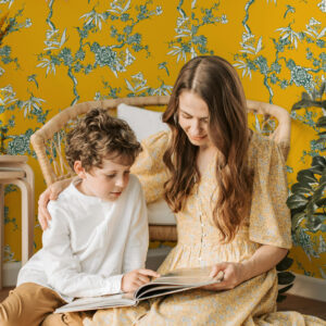 JEANINE - papier peint branchage inspiration toile de jouy salon lecture