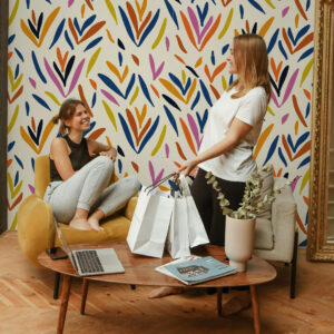 MELANIE - Papier peint taches de couleurs salon etudiante