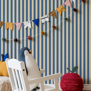 AUGUSTINE - Papier peint rayures fines bleu chambre enfant