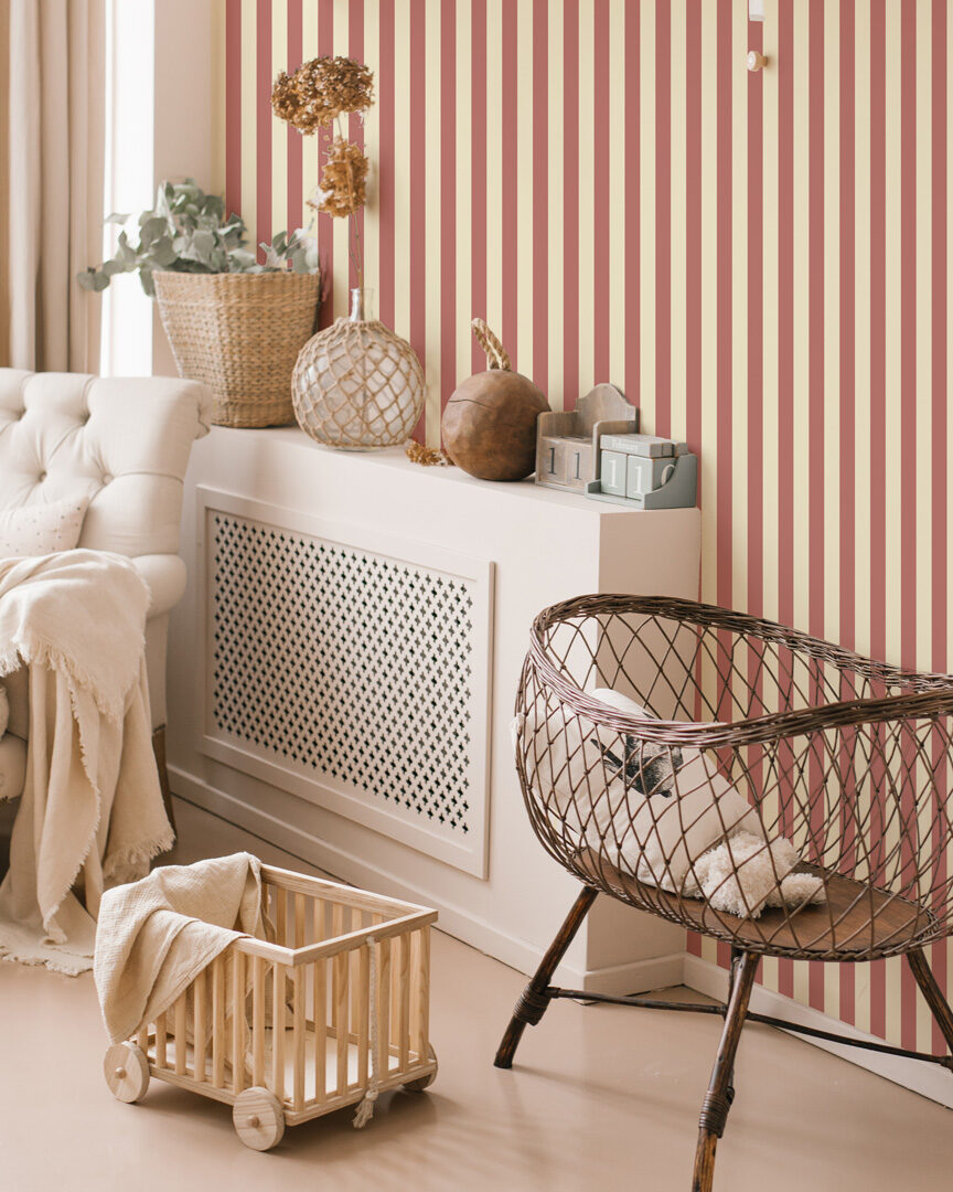 AUGUSTINE - Papier peint rayures fines vieux rose chambre fille