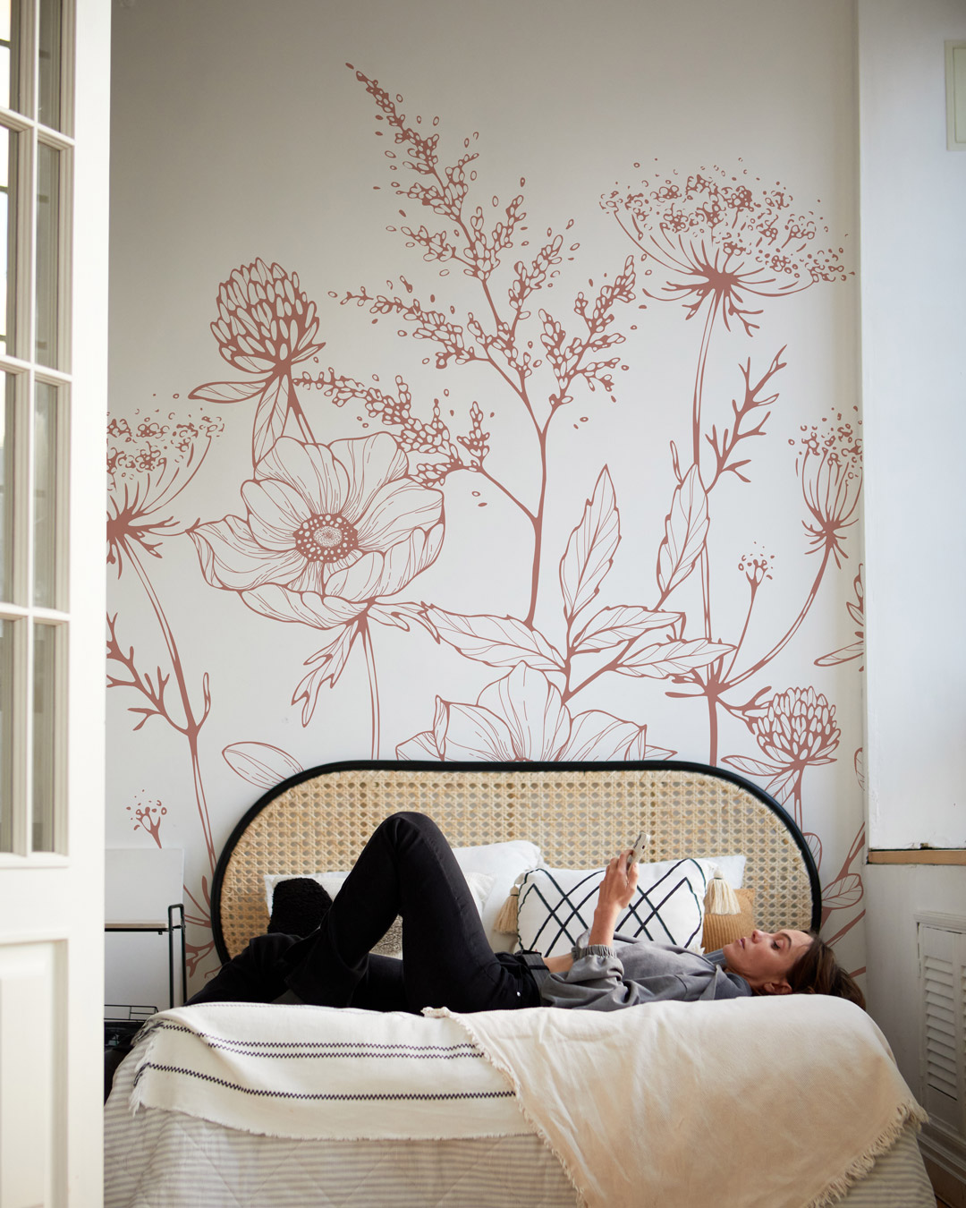 DOUNIA - fresque murale fleurs terracotta chambre