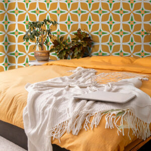 OCTAVE - Papier peint vintage motif croix jaune chambre