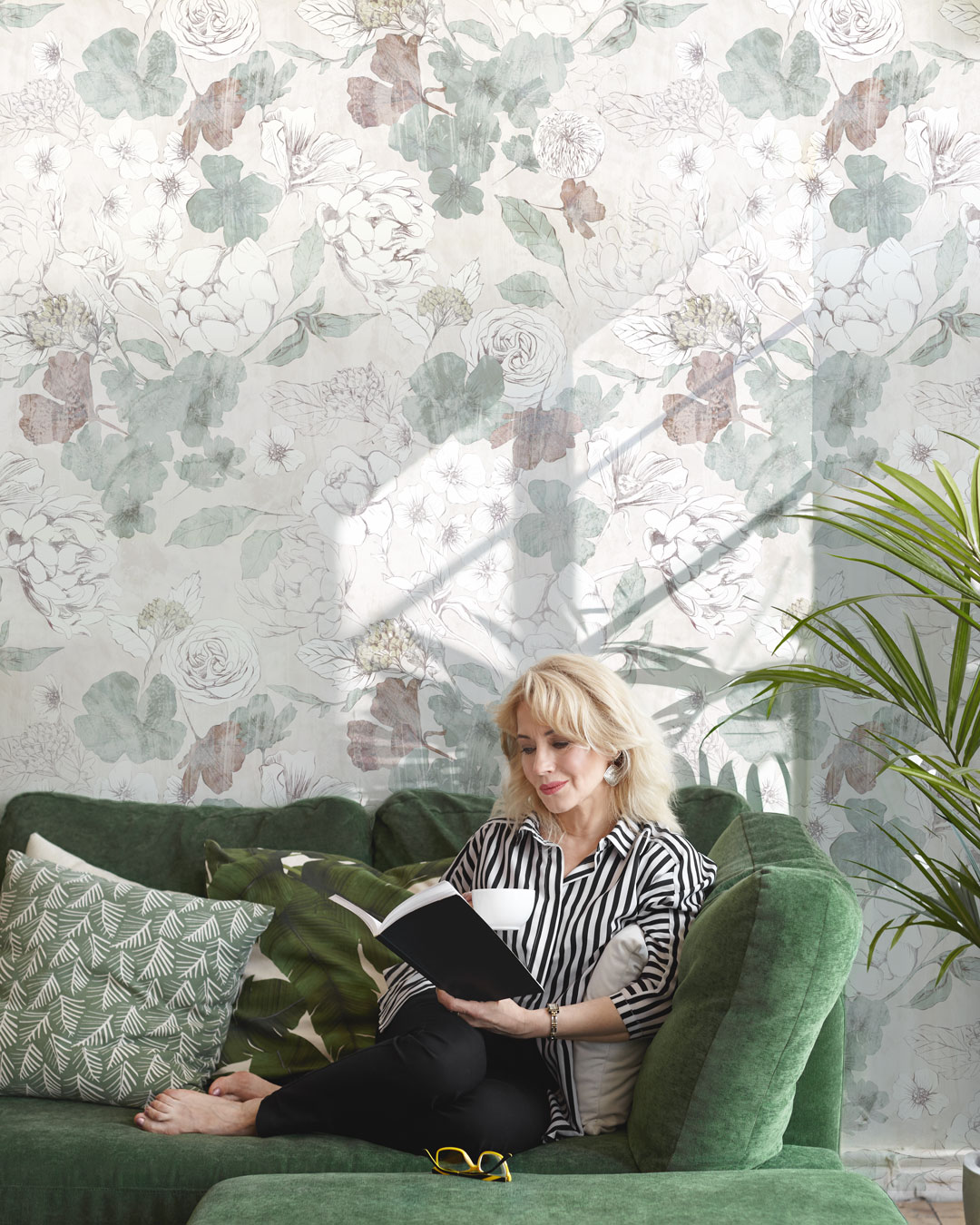 BETH - Papier peint discret rose blanche salon