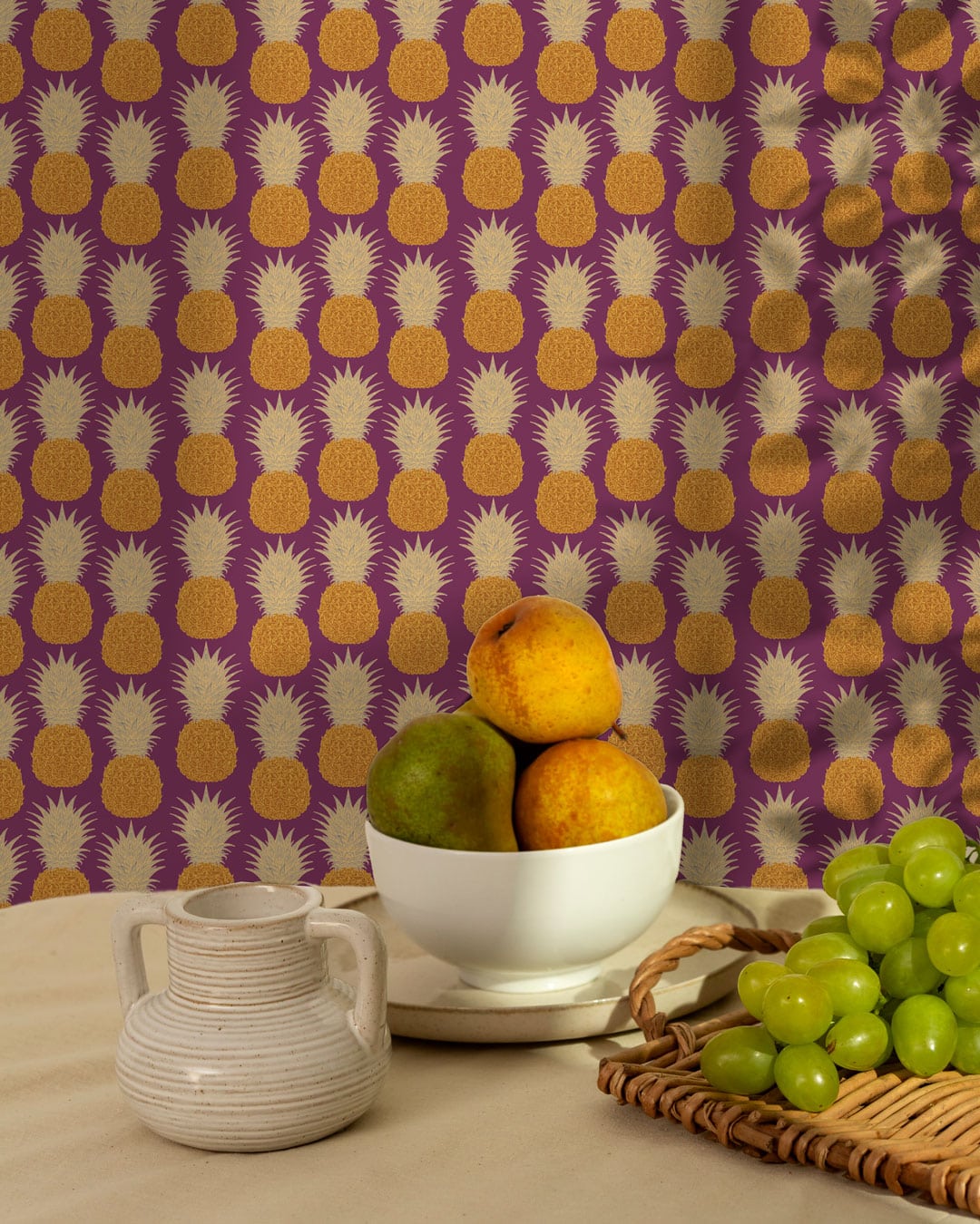 LOGAN - Papier peint ananas rétro violet salle à manger